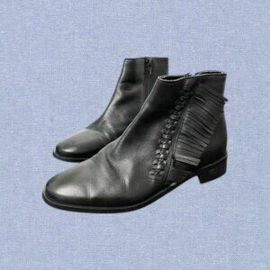 🛎️ 5/$20 Topshop Moto Fringe Faux Leather Ankle Boots Size 7